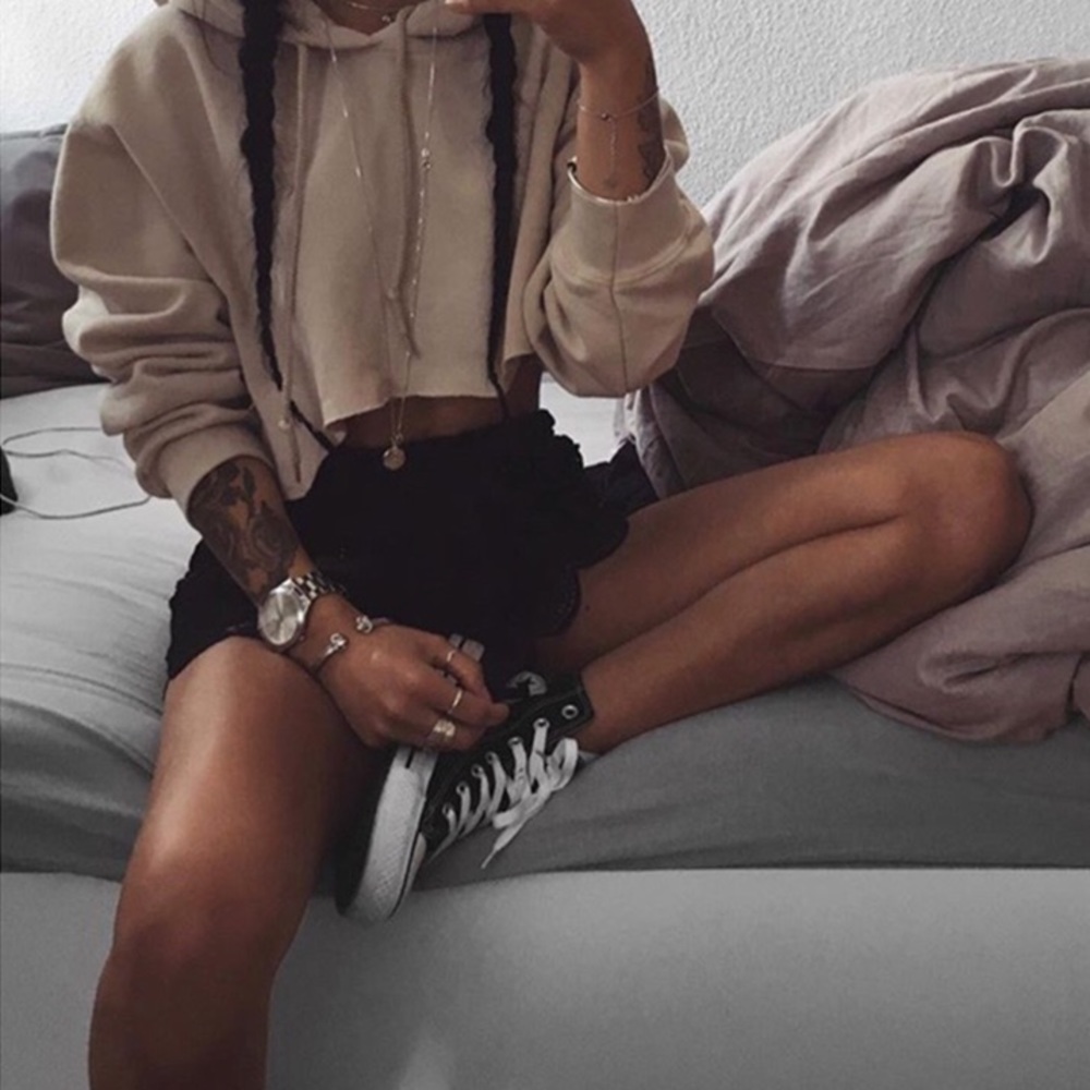 ｃｒｏｐ  ｈｏｏｄｉｅ - Picture 2 of 4